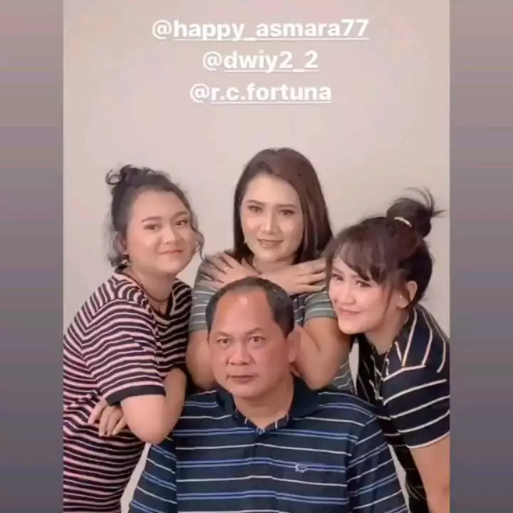 Happy Asmara dan ibunda  © 2020 brilio.net Happy Asmara dan ibunda  © 2020 brilio.net