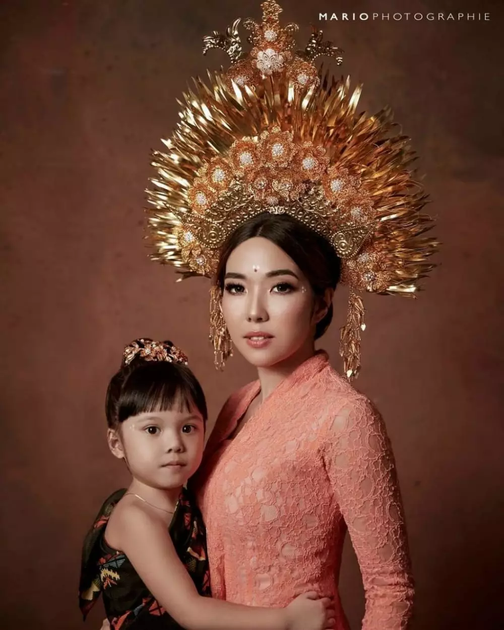 gisel dengan makeup tebal © 2020 brilio.net gisel dengan makeup tebal © 2020 brilio.net