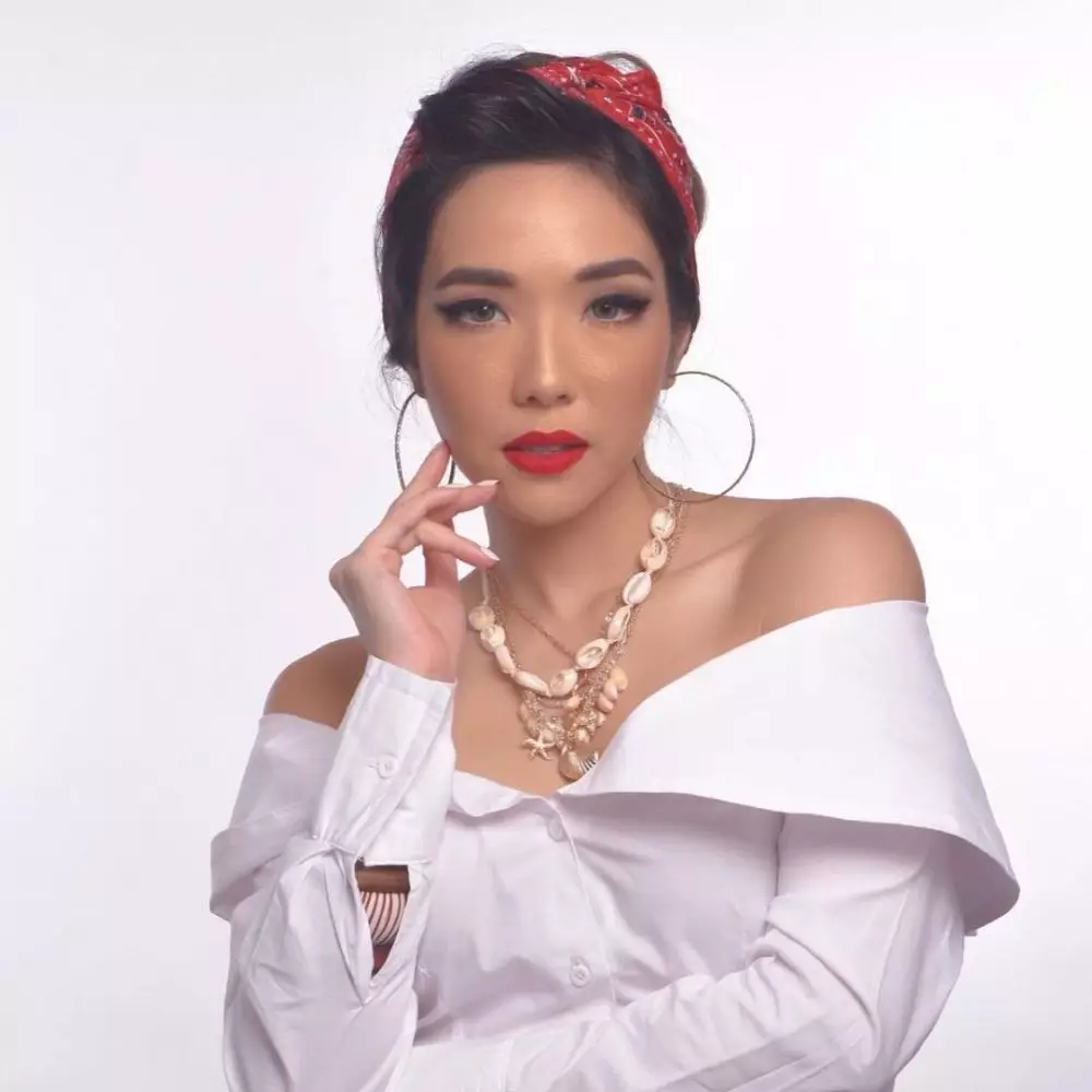 gisel dengan makeup tebal © 2020 brilio.net gisel dengan makeup tebal © 2020 brilio.net