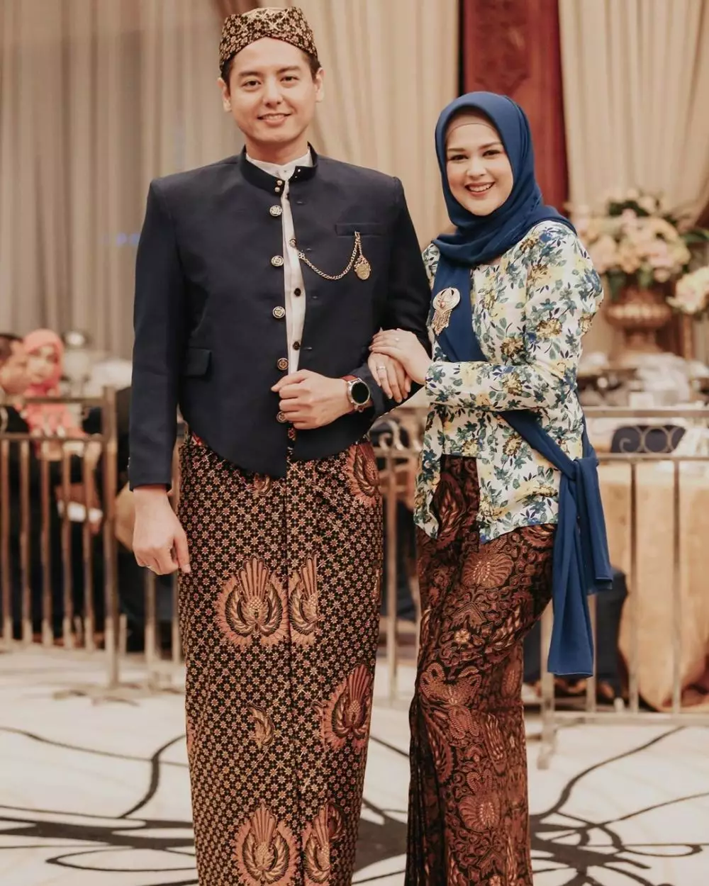 pesinetron kondangan bareng pasangan © Instagram