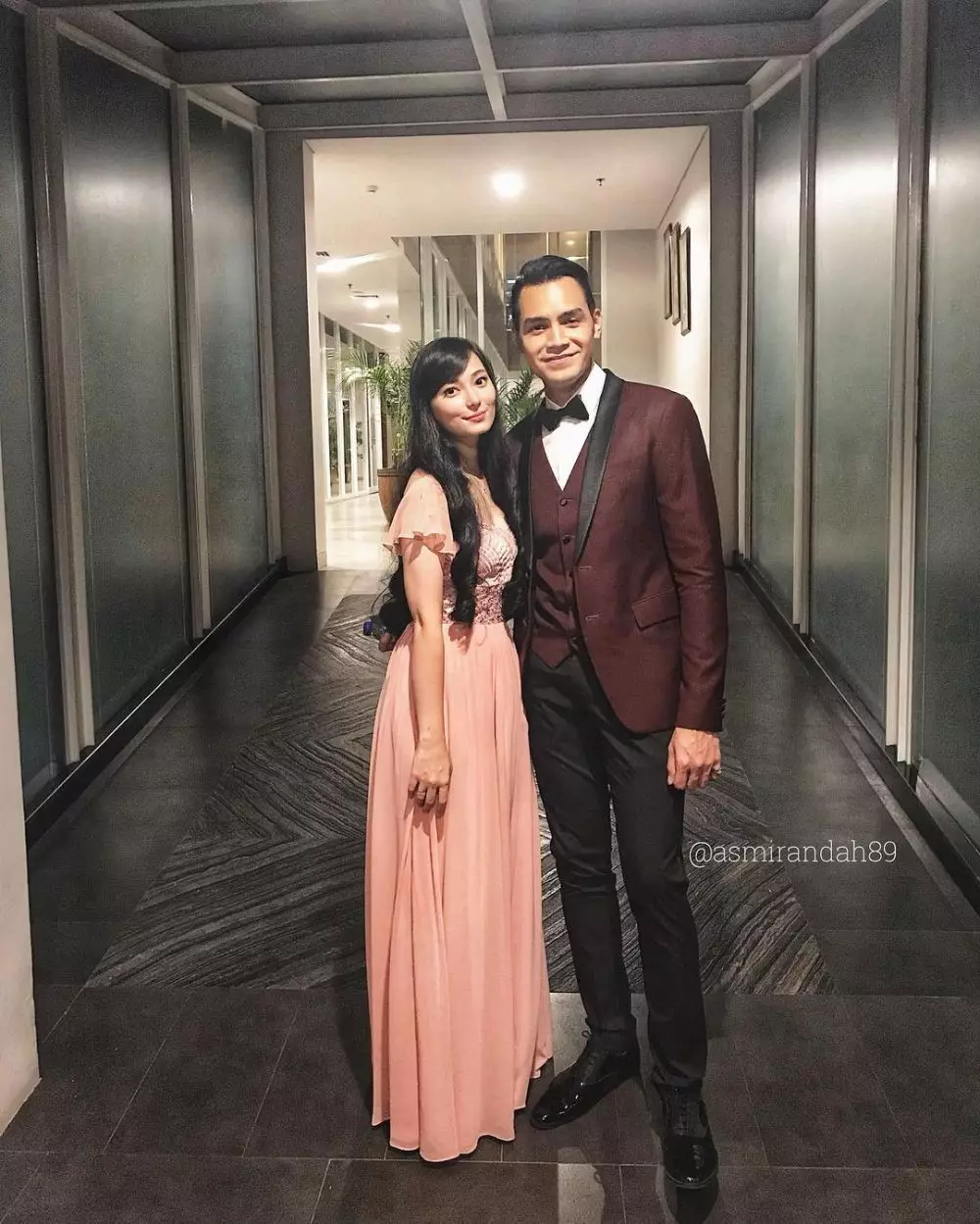 pesinetron kondangan bareng pasangan © Instagram