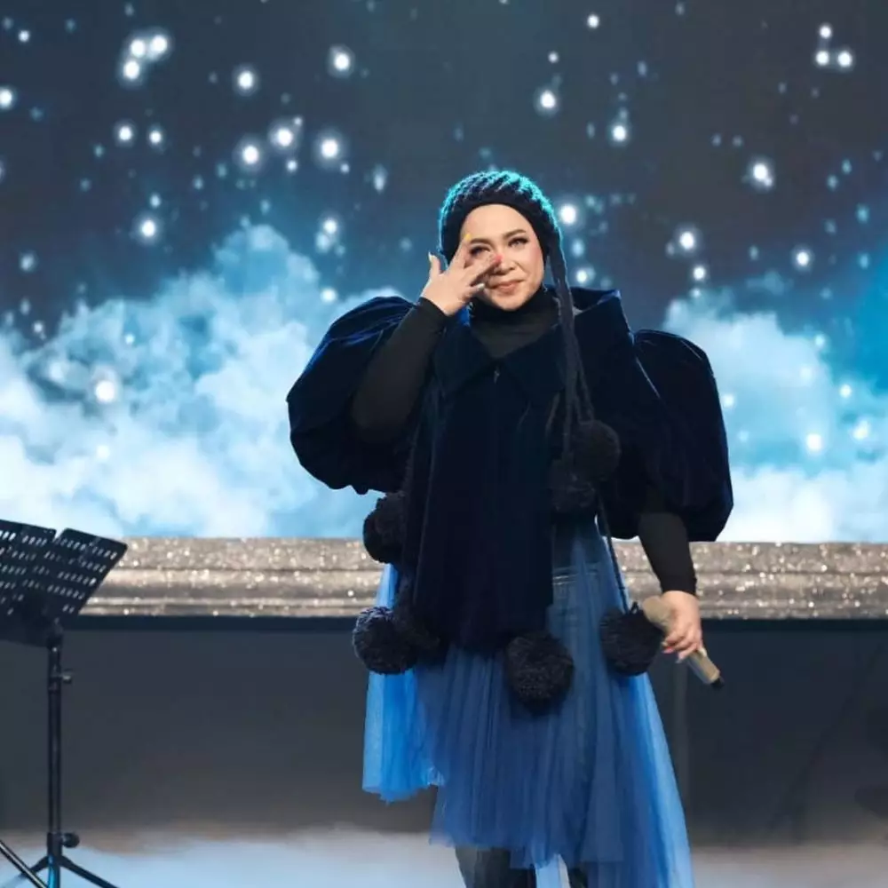 pengakuan melly soal berhijab © Instagram pengakuan melly soal berhijab © Instagram