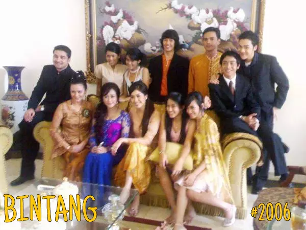 Potret terbaru pemain sinetron Bintang Berbagai sumber Potret terbaru pemain sinetron Bintang Berbagai sumber