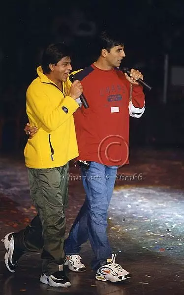 Potret kompak Shah Rukh Khan dan Akshay Kumar Berbagai sumber
