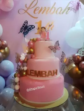 Momen ultah La Lembah Manah © Instagram Momen ultah La Lembah Manah © Instagram