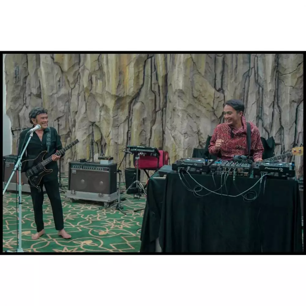Studio musik Rhoma Irama © 2020 brilio.net Instagram Studio musik Rhoma Irama © 2020 brilio.net Instagram