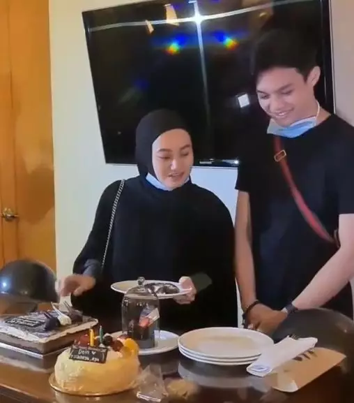 dinda rey ultah bareng © Instagram dinda rey ultah bareng © Instagram