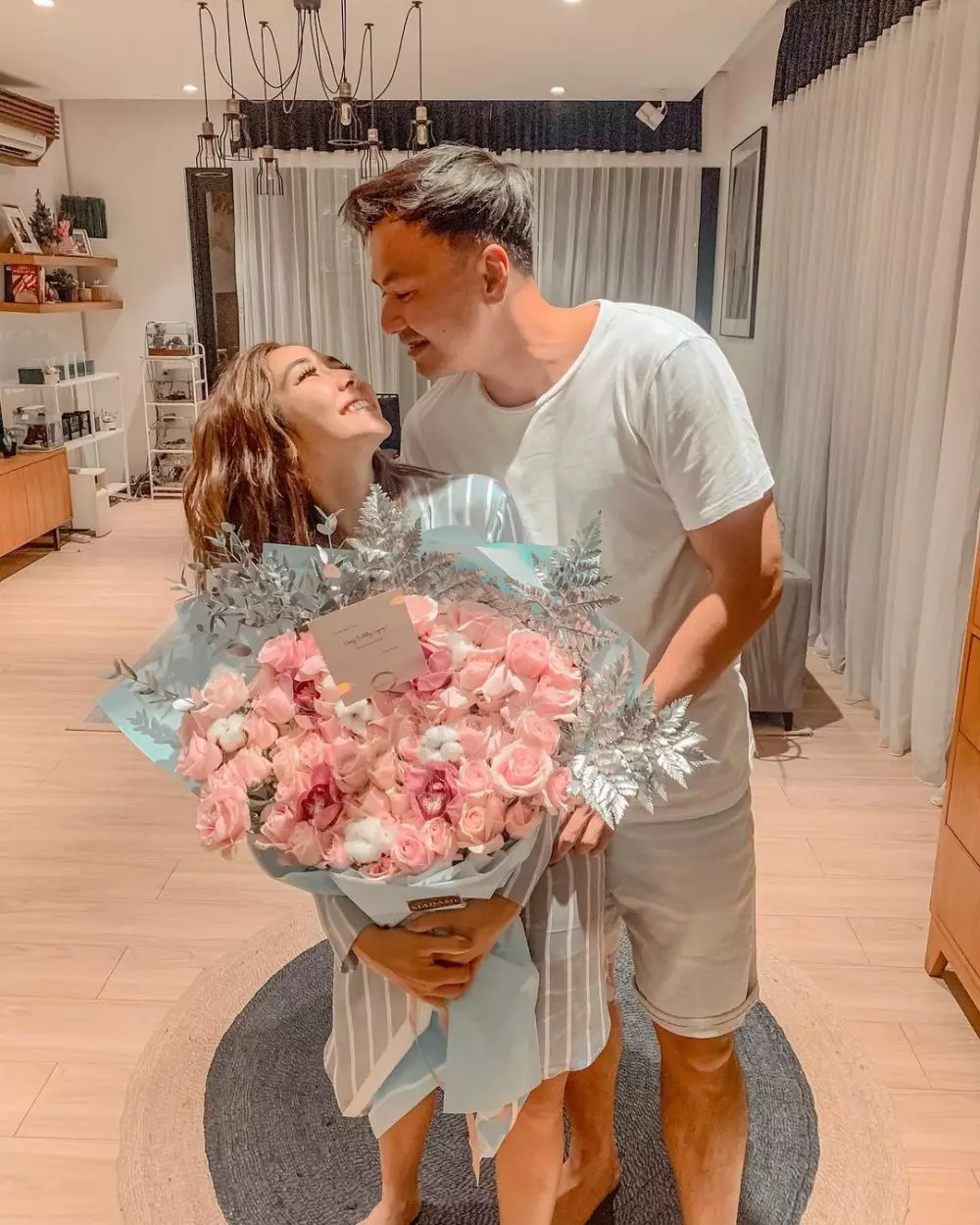 Momen kejutan ultah Gisella Anastasia © Instagram