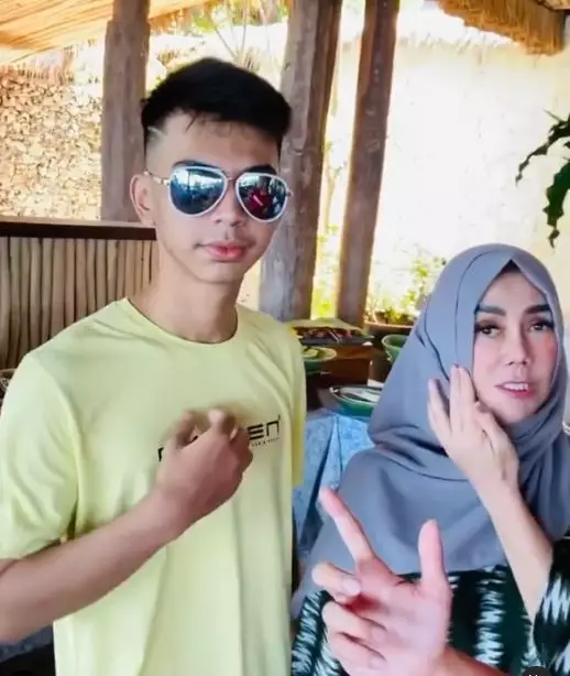 Amy dan Dimas Ahmad © Instagram