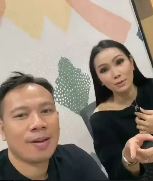 Vicky dan Kalina mesra © Instagram