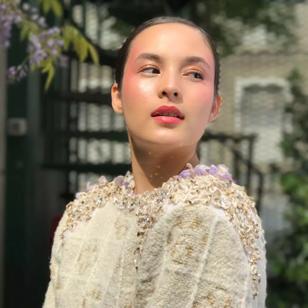 Chelsea Islan bermakeup tebal © 2020 brilio.net
