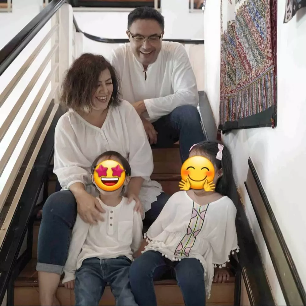 Pemotretan keluarga Cynthia Lamusu dan Surya Saputra © 2020 brilio.net Pemotretan keluarga Cynthia Lamusu dan Surya Saputra © 2020 brilio.net