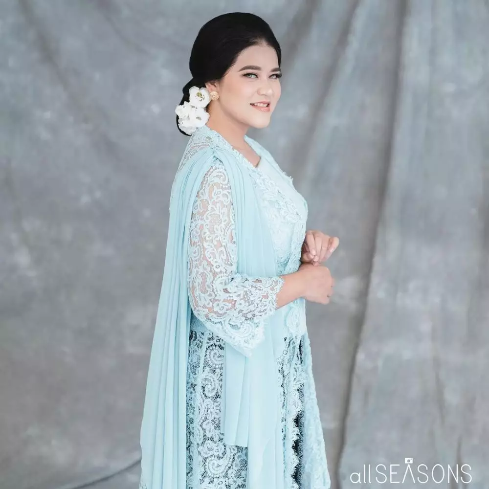 pemotretan keluarga Kahiyang berbagai tema © Instagram