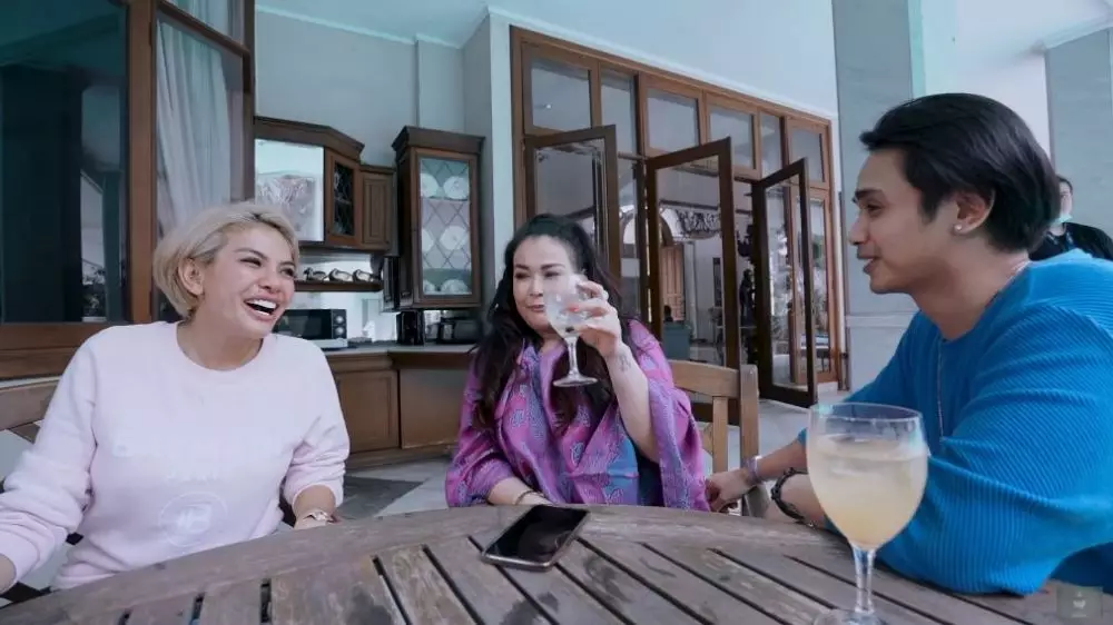 rumah keluarga Jennifer Jill © YouTube