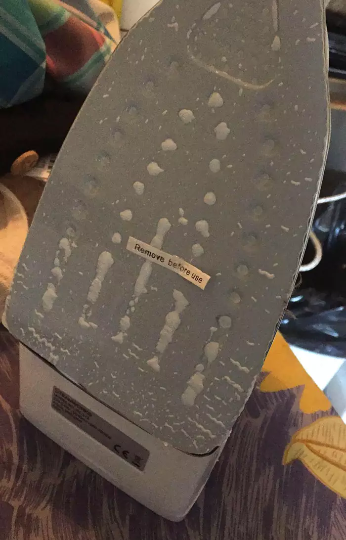 momen apes pakai setrika © Berbagai sumber