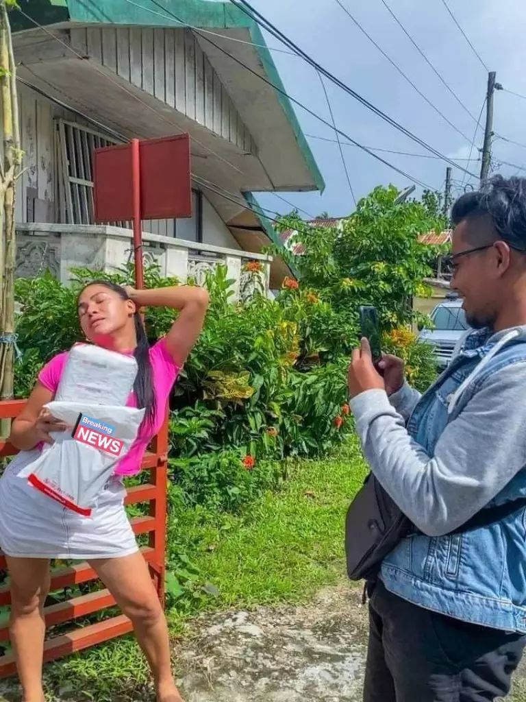 customer terima paket © Twitter