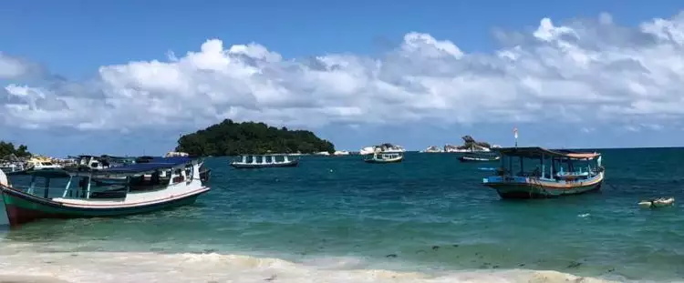 Sensasi island hopping di Pulau Belitung, spot bebatuan Instagramable