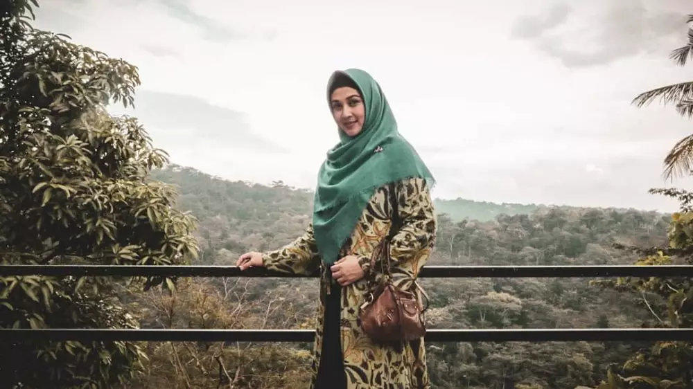 Seleb 90an comeback di sinetron © 2020 brilio.net Seleb 90an comeback di sinetron © 2020 brilio.net