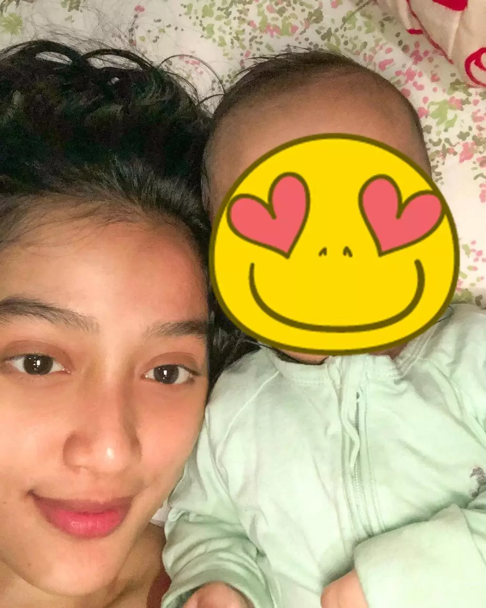 Momen Puteri Indonesia momong anak © Instagram Momen Puteri Indonesia momong anak © Instagram