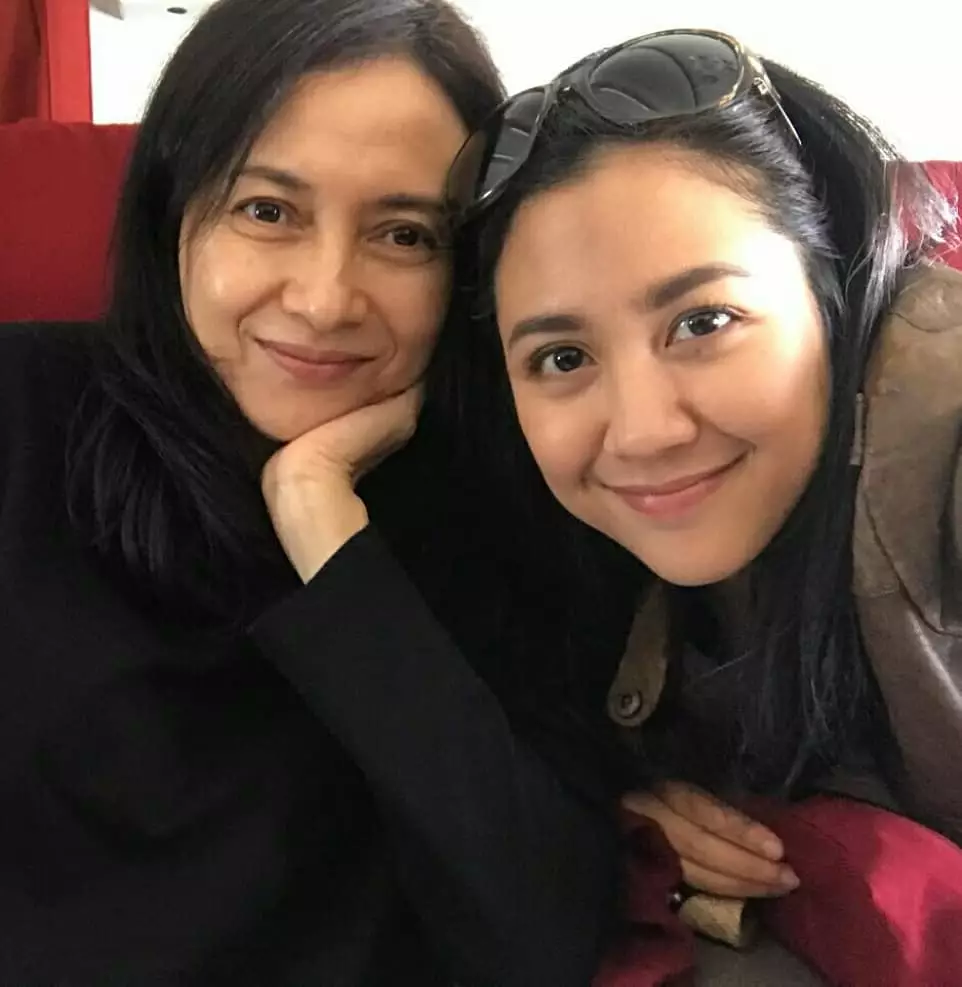 potret kebersamaan sherina dan ibu © Instagram
