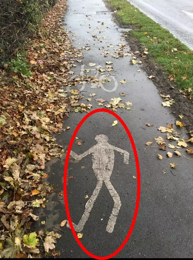 desain marka di pinggir jalan © Reddit