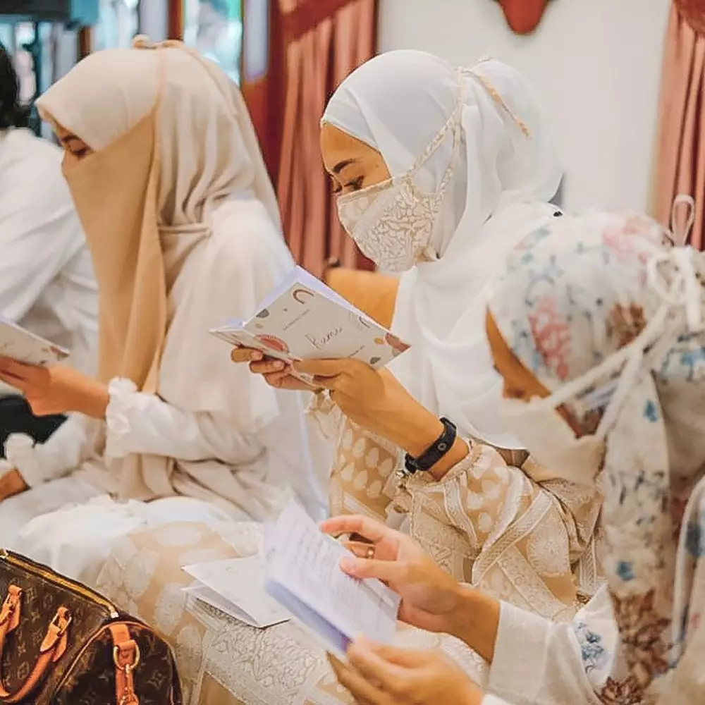 momen akikah baby rumi putri dian pelangi © Instagram