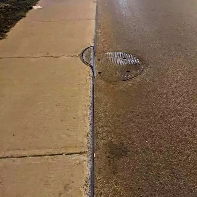 potret nyeleneh drainase © Berbagai sumber potret nyeleneh drainase © Berbagai sumber