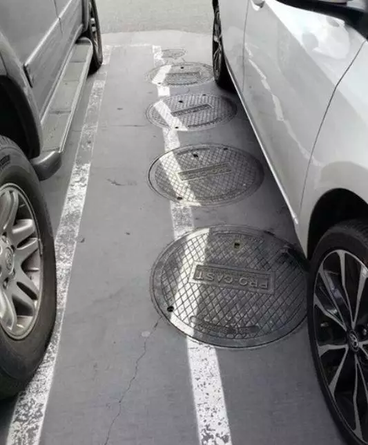 potret nyeleneh drainase © Berbagai sumber potret nyeleneh drainase © Berbagai sumber