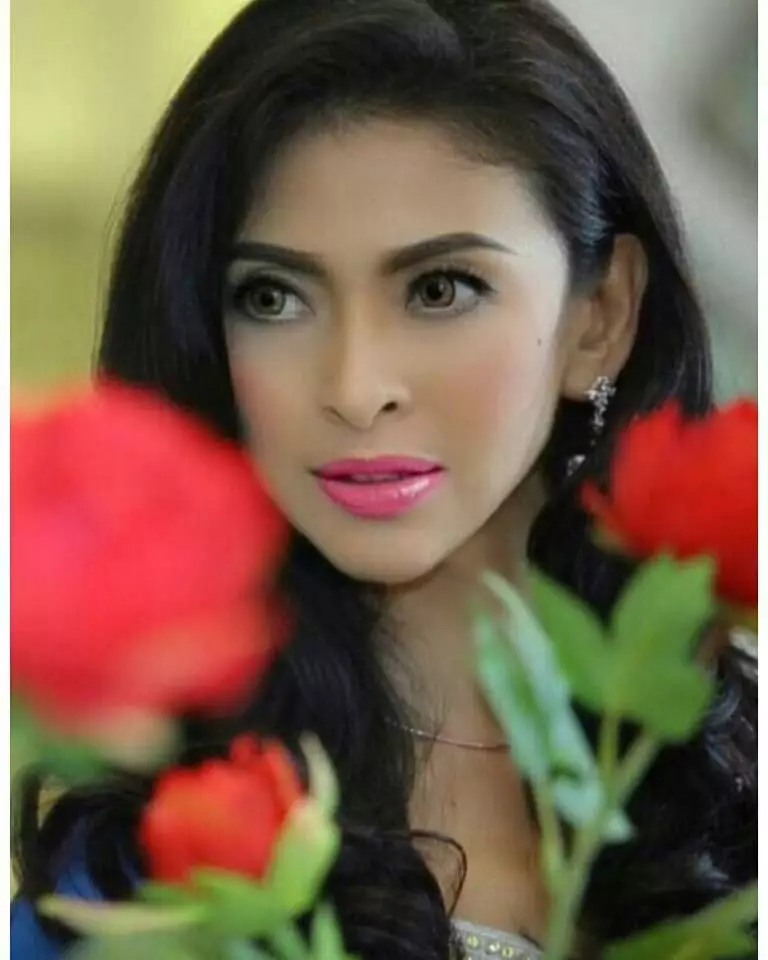 Potret terkini Indira Soediro Instagram Potret terkini Indira Soediro Instagram