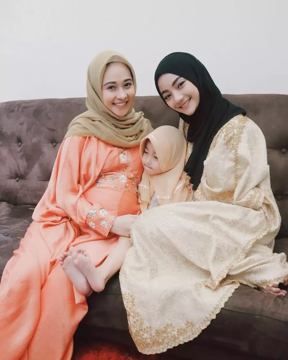 Glenca Chysara tampil berhijab © 2020 brilio.net Instagram Glenca Chysara tampil berhijab © 2020 brilio.net Instagram