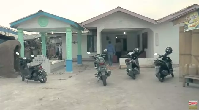 keseharian oma Betrand Peto © YouTube