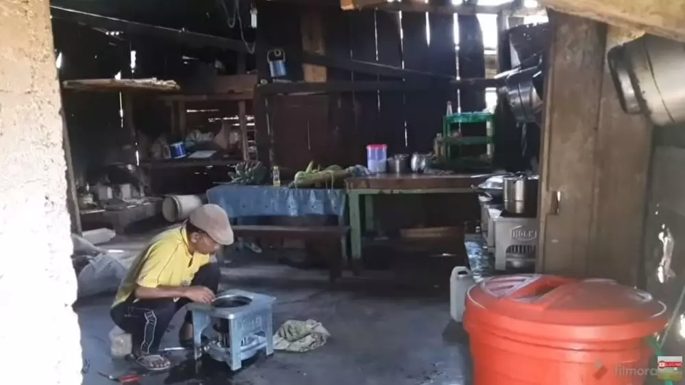 keseharian oma Betrand Peto © YouTube