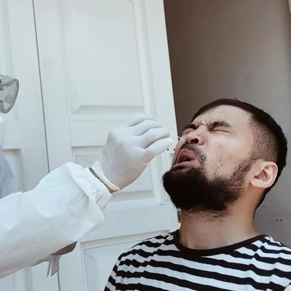 seleb jalani swab test © 2020 brilio.net