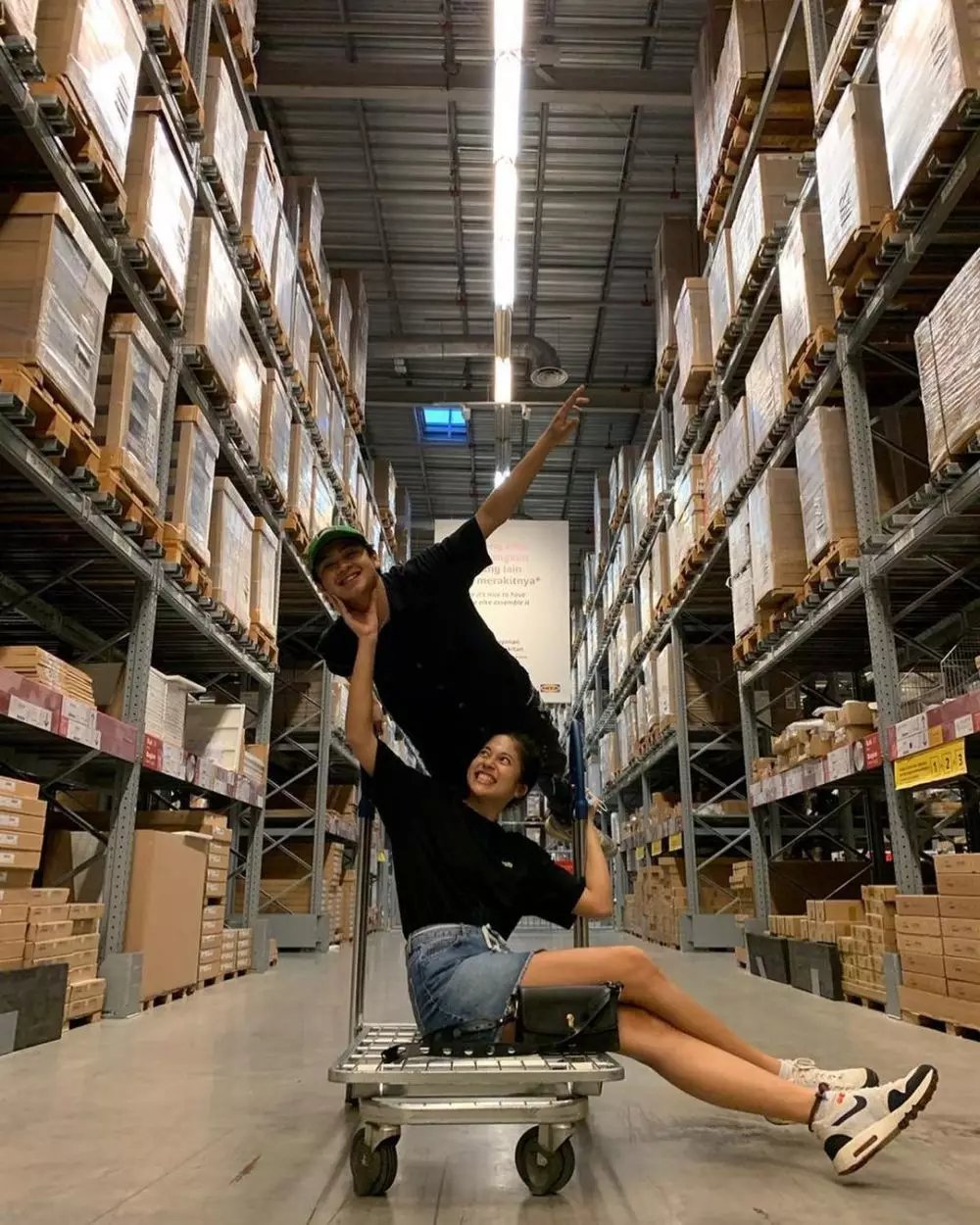 putri komentar babas © Instagram