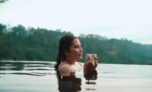 Potret liburan Prilly Latuconsina © Instagram