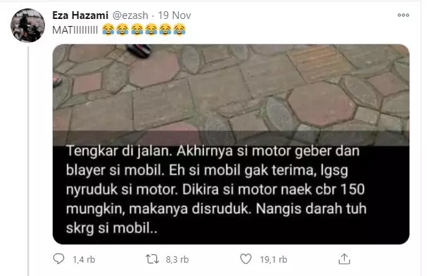 Penabrakan motor besar Berbagai sumber