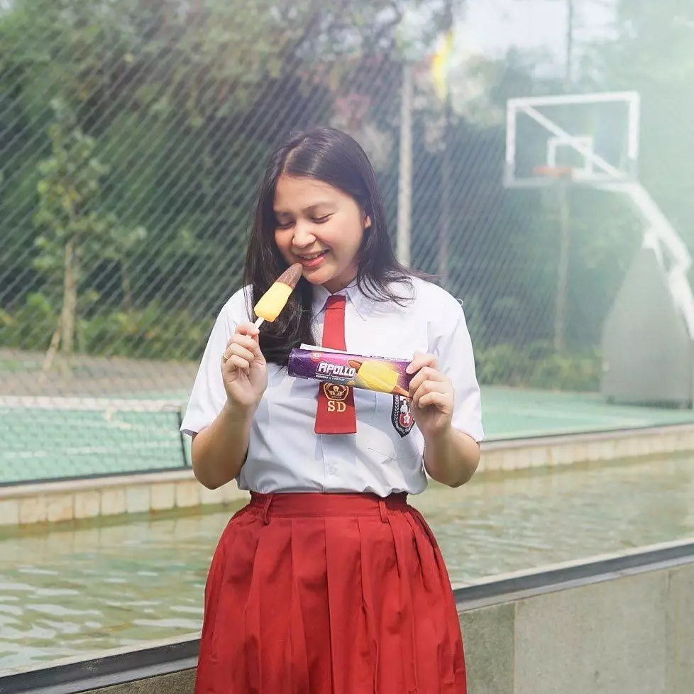 Seleb pakai seragam SD © 2020 brilio.net Seleb pakai seragam SD © 2020 brilio.net