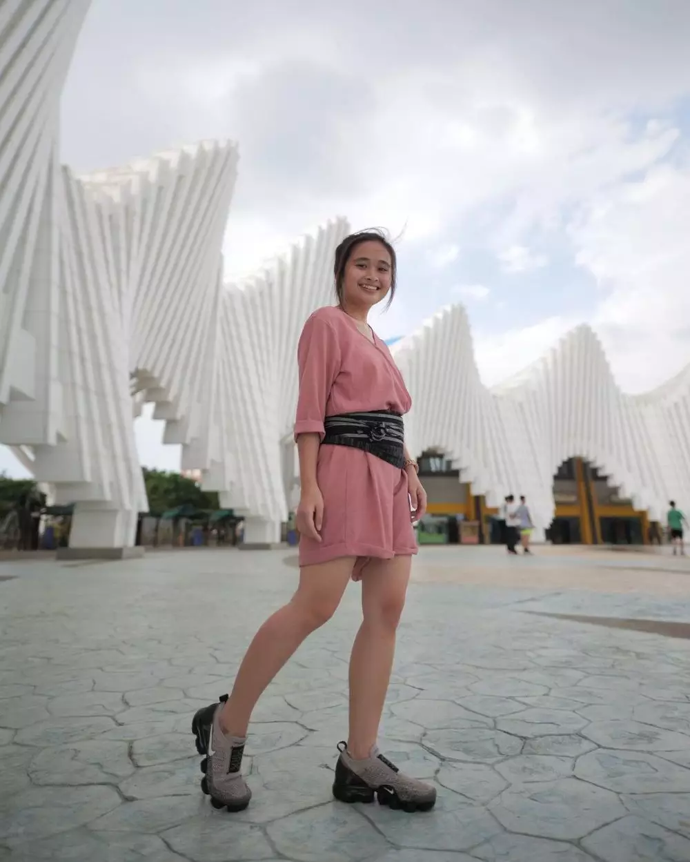 potret Gritte Agatha kenakan dress © 2020 brilio.net potret Gritte Agatha kenakan dress © 2020 brilio.net