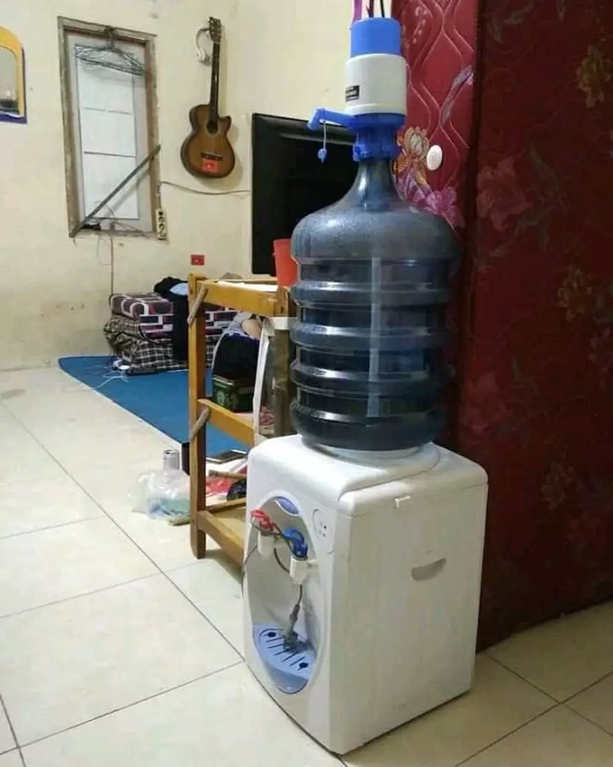 orang suka mempersulit hidup Berbagai sumber