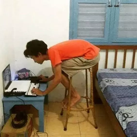 orang suka mempersulit hidup Berbagai sumber