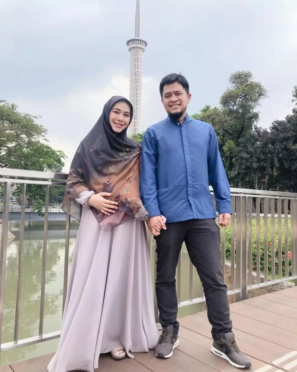 Seleb menikah di hari ulang tahun © 2020 brilio.net Seleb menikah di hari ulang tahun © 2020 brilio.net