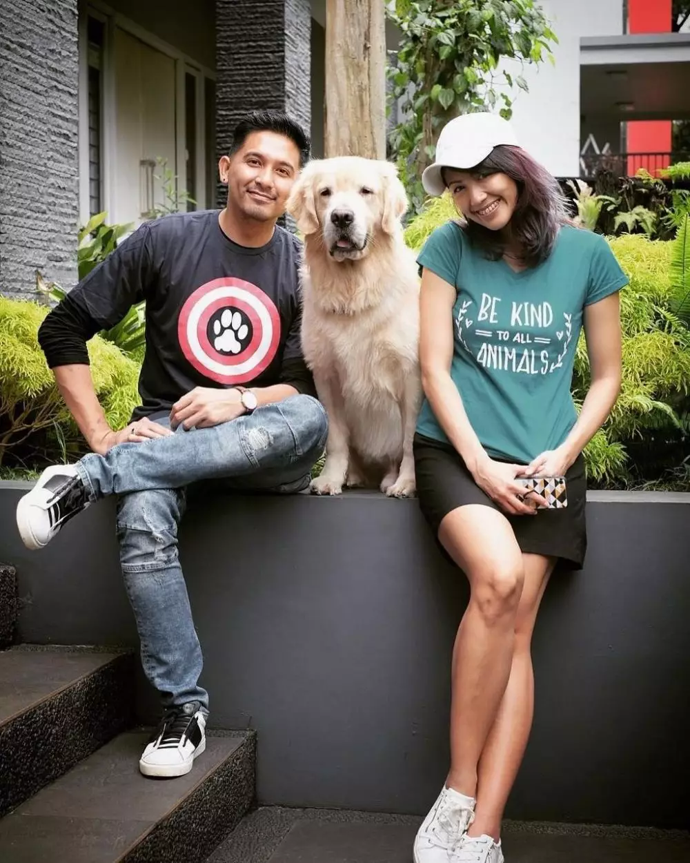 Seleb menikah di hari ulang tahun © 2020 brilio.net Seleb menikah di hari ulang tahun © 2020 brilio.net