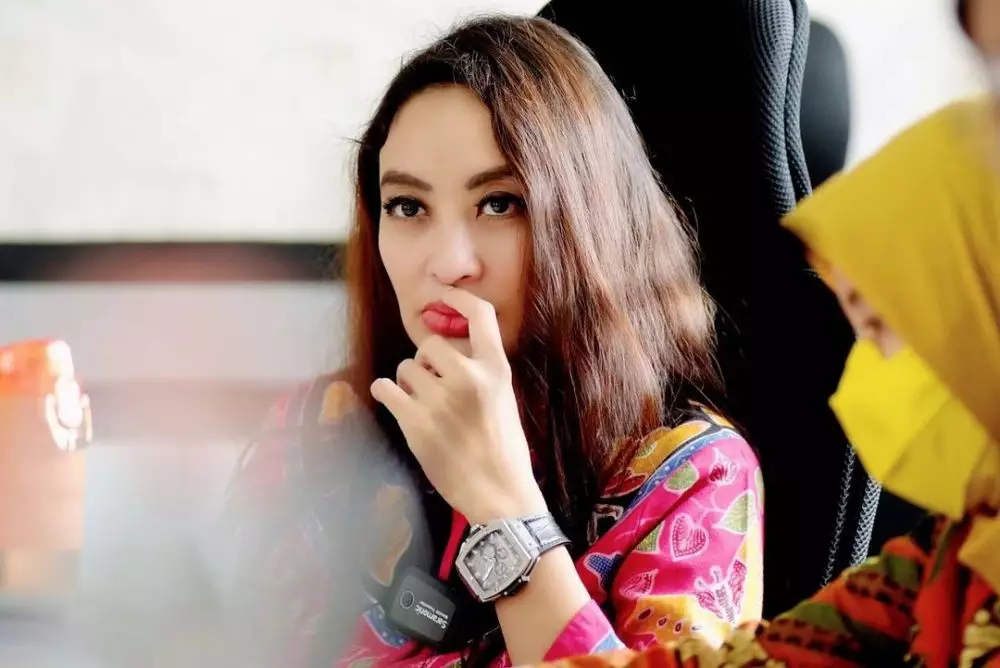 Monica Soraya adopsi anak © Instagram