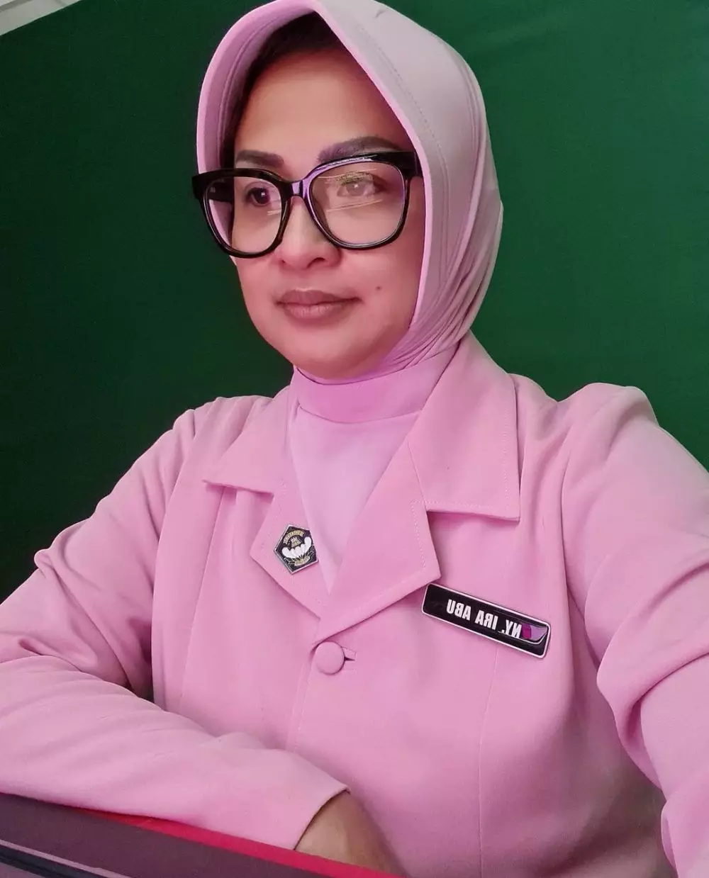 Gaya seleb pakai seragam Persit & Bhayangkari © Instagram