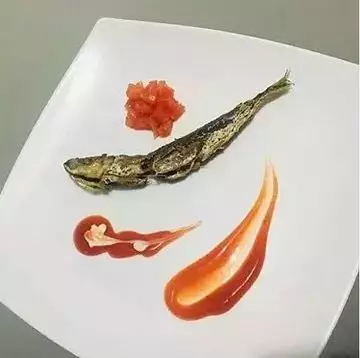 orang makan ikan kocak © Berbagai Sumber orang makan ikan kocak © Berbagai Sumber