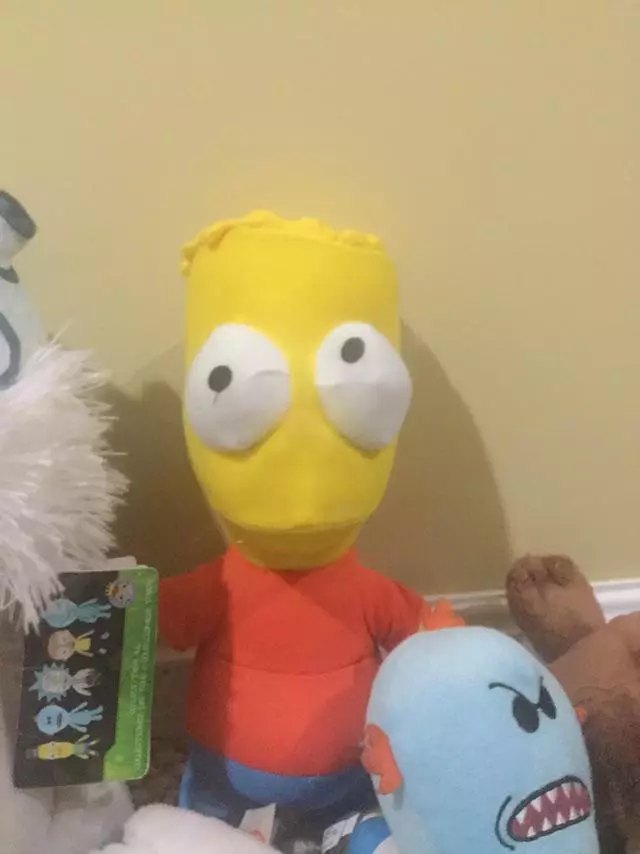 barang dagangan nyeleneh © Berbagai Sumber