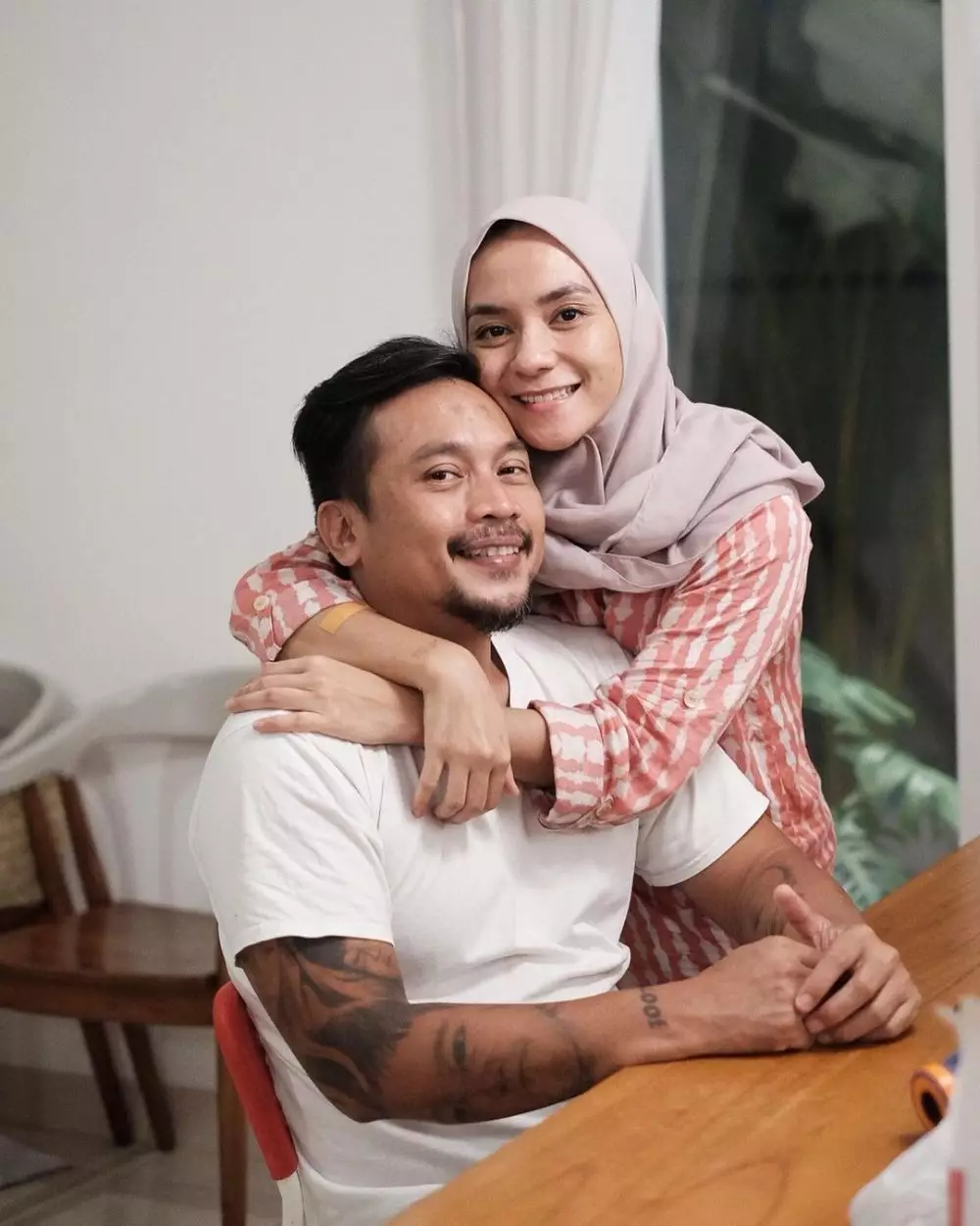 potret artis cilik bareng pasangan © Instagram