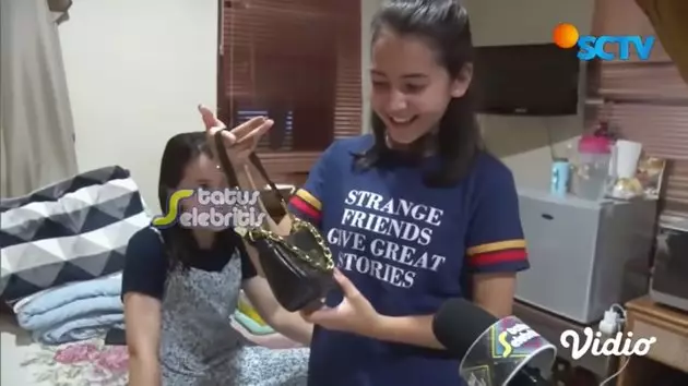 Kamar syuting sandrinna © YouTube Kamar syuting sandrinna © YouTube
