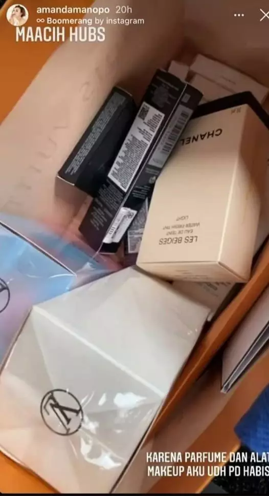 Hadiah Billy Syahputra untuk Amanda © Instagram Hadiah Billy Syahputra untuk Amanda © Instagram