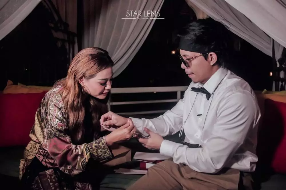 Momen Aurel beri kado untuk Atta Halilintar © Istimewa Momen Aurel beri kado untuk Atta Halilintar © Istimewa